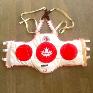 Tae Kwon Do Reversible Chest Pad - Unisex Size 3 - TKD Canada Approved
